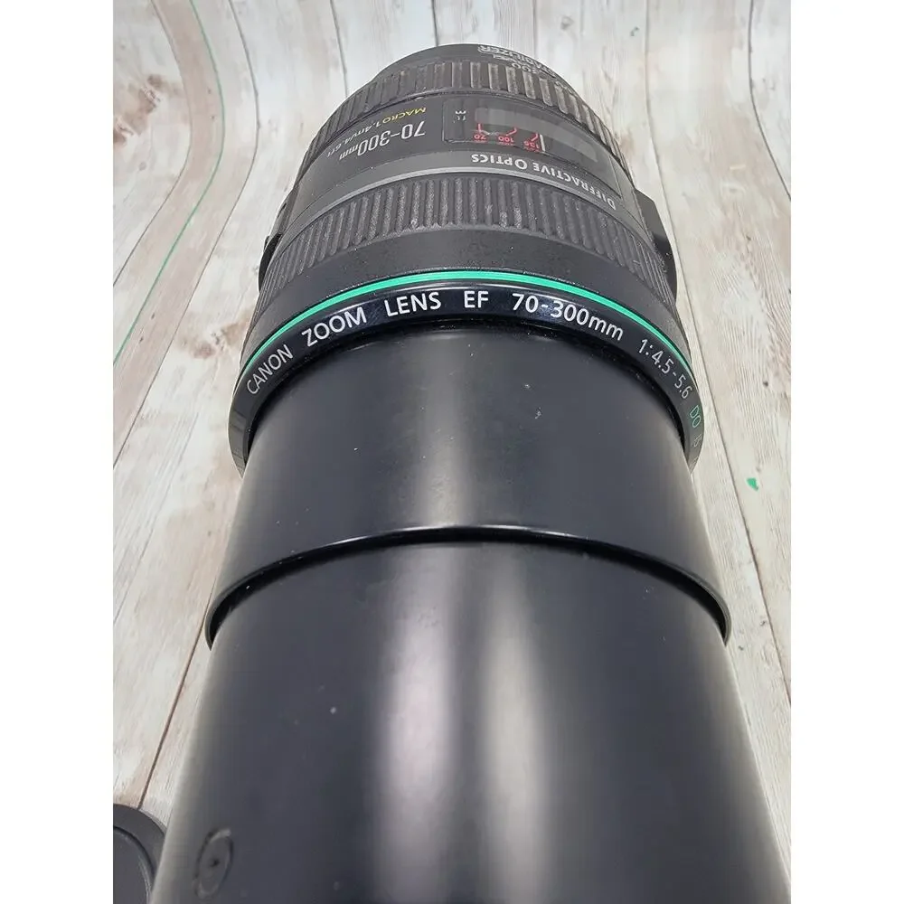 Canon EOS EF 70-300mm f4.5-5.6 DO IS USM Telephoto Zoom Lens